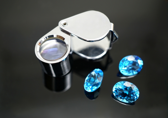 宝石の鑑定書を発行してくれる国内・国外の機関とは