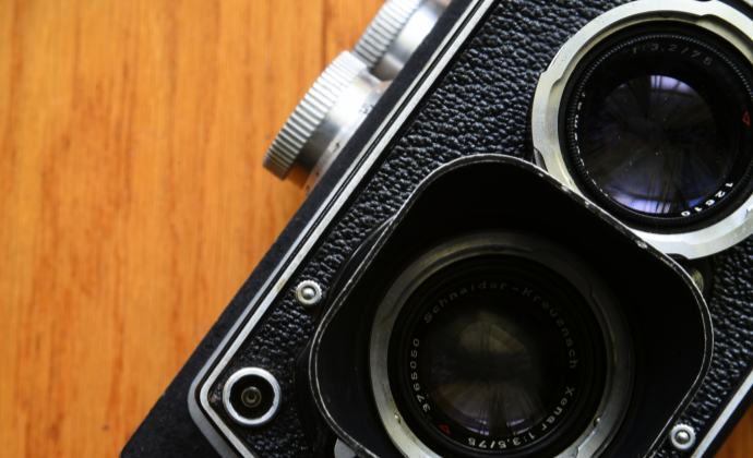 古くても高額買取が期待できる二眼カメラ