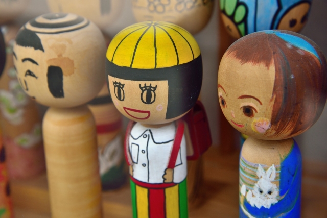 木彫りの熊やこけしなど民芸品は売れる！