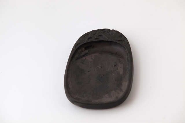 端渓は端渓硯と端石硯の総称　違いと現状を解説！