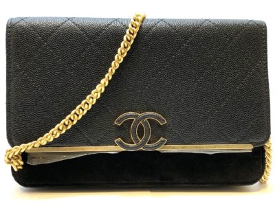 シャネル チェーンウォレット キャビアスキン
