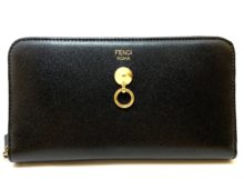 フェンディ ラウンドファスナー 長財布